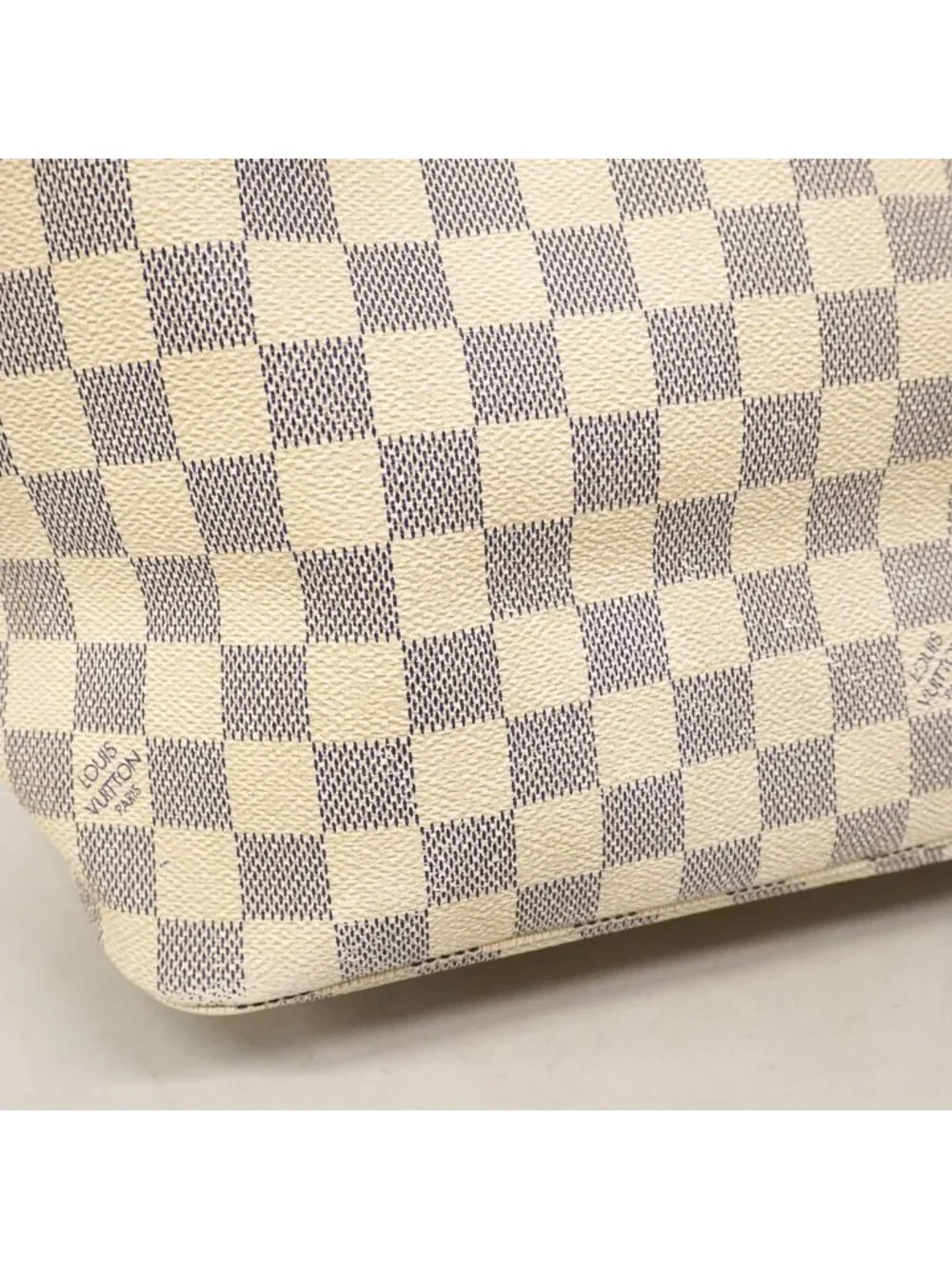 Louis Vuitton Tote Damier Azur Neverfull MM White
